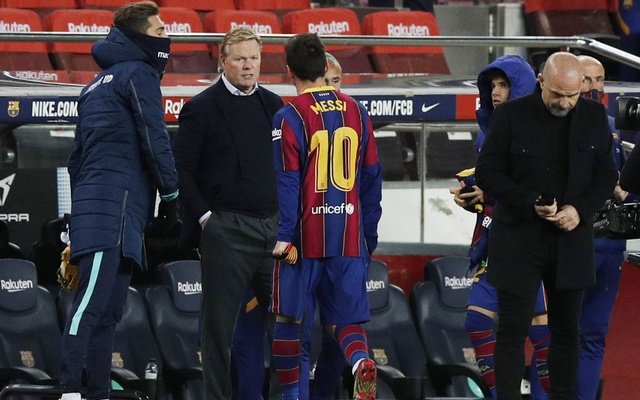 Koeman Desperate For Messi To Stay Tight Lipped On Barca Future 16