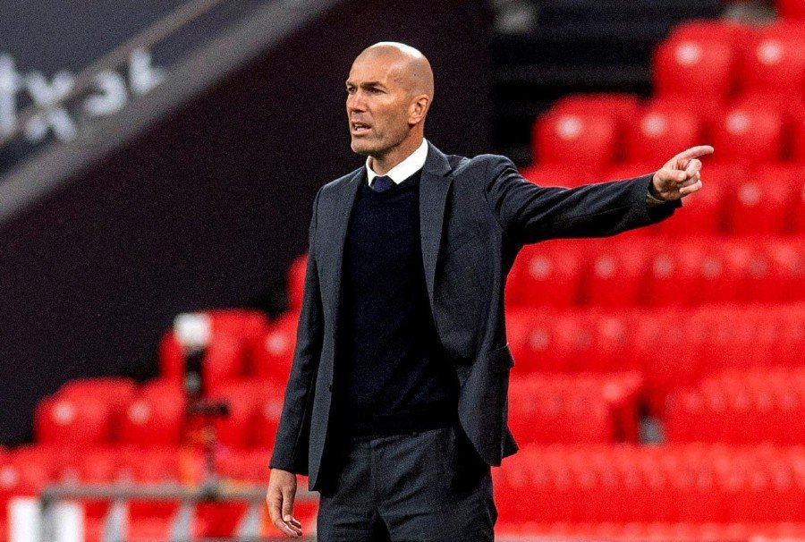 Its A Lie Zidane Denies Telling Players He Will Leave Real At End Of Season 17