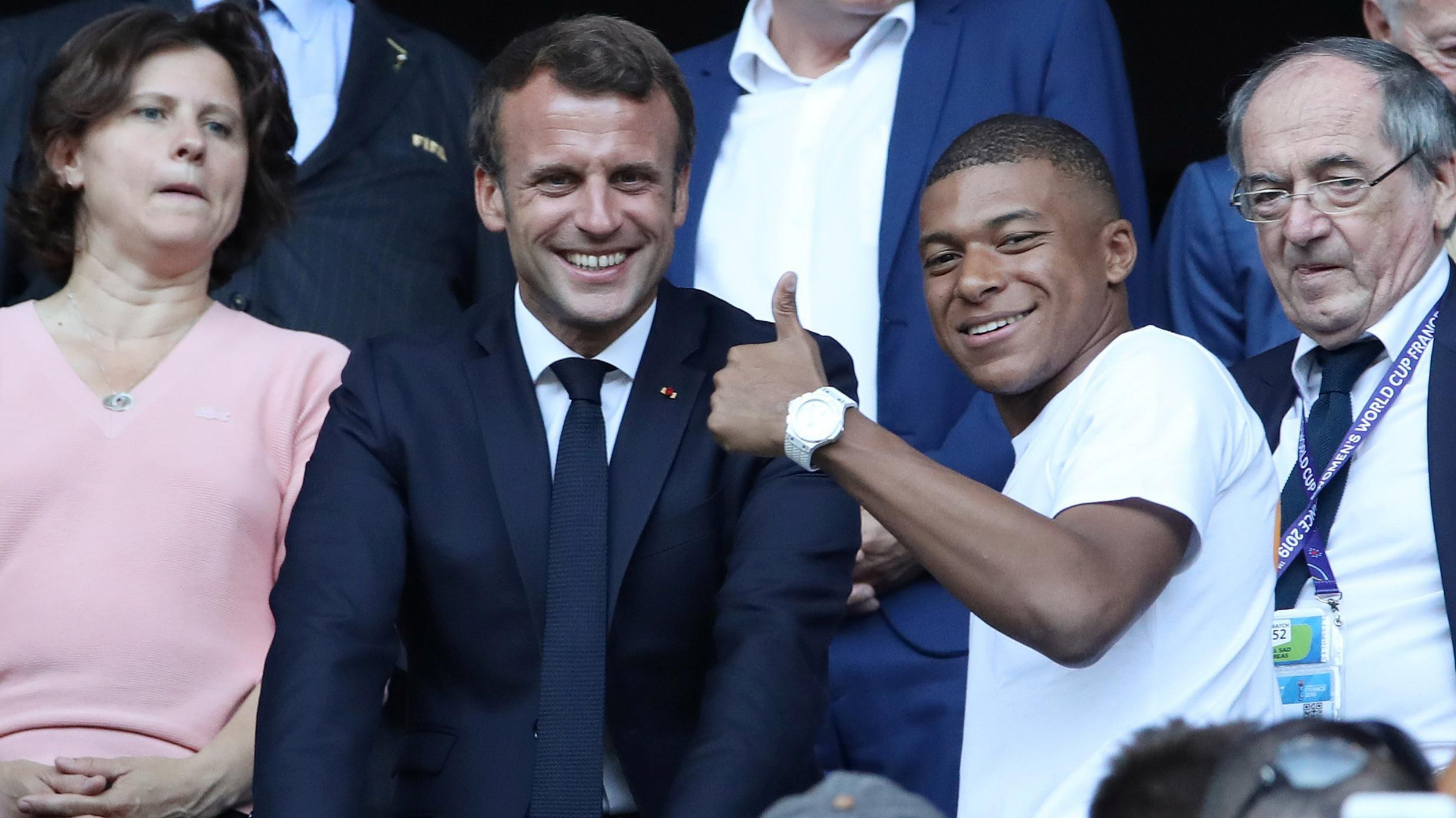 Mbappe Says He Consulted Macron Over PSG Deal 17526