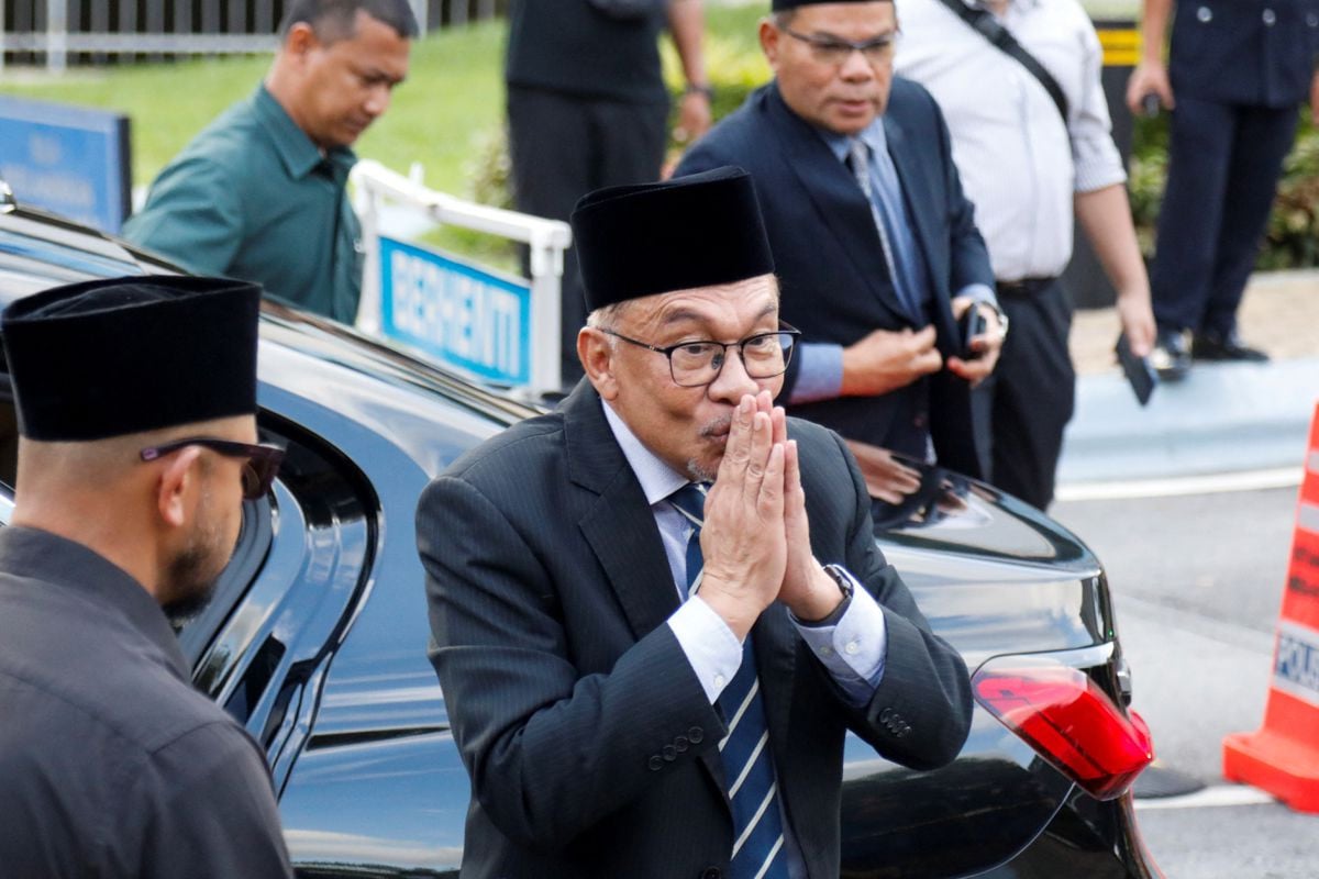 Malaysias Anwar Appointed Prime Minister Ending Decadeslong Wait 25751