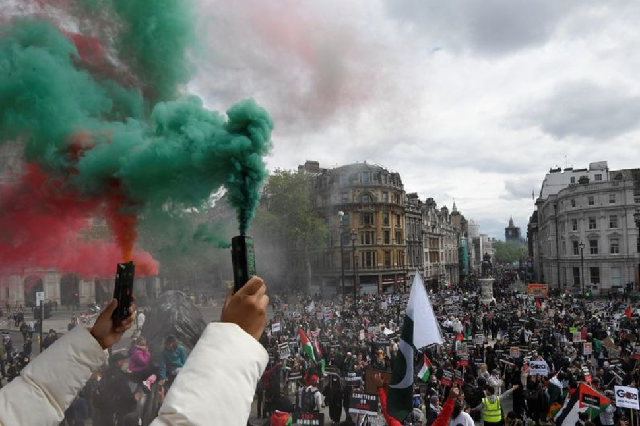 Thousands Of ProPalestinian Demonstrators March In Britain 345