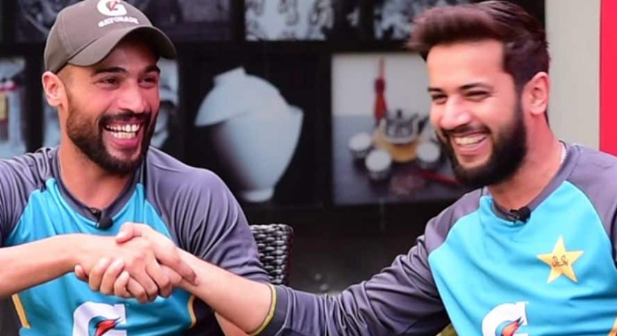 Hafeez Reveals Details Of Chat With Imad Wasim Mohammad Amir 43010