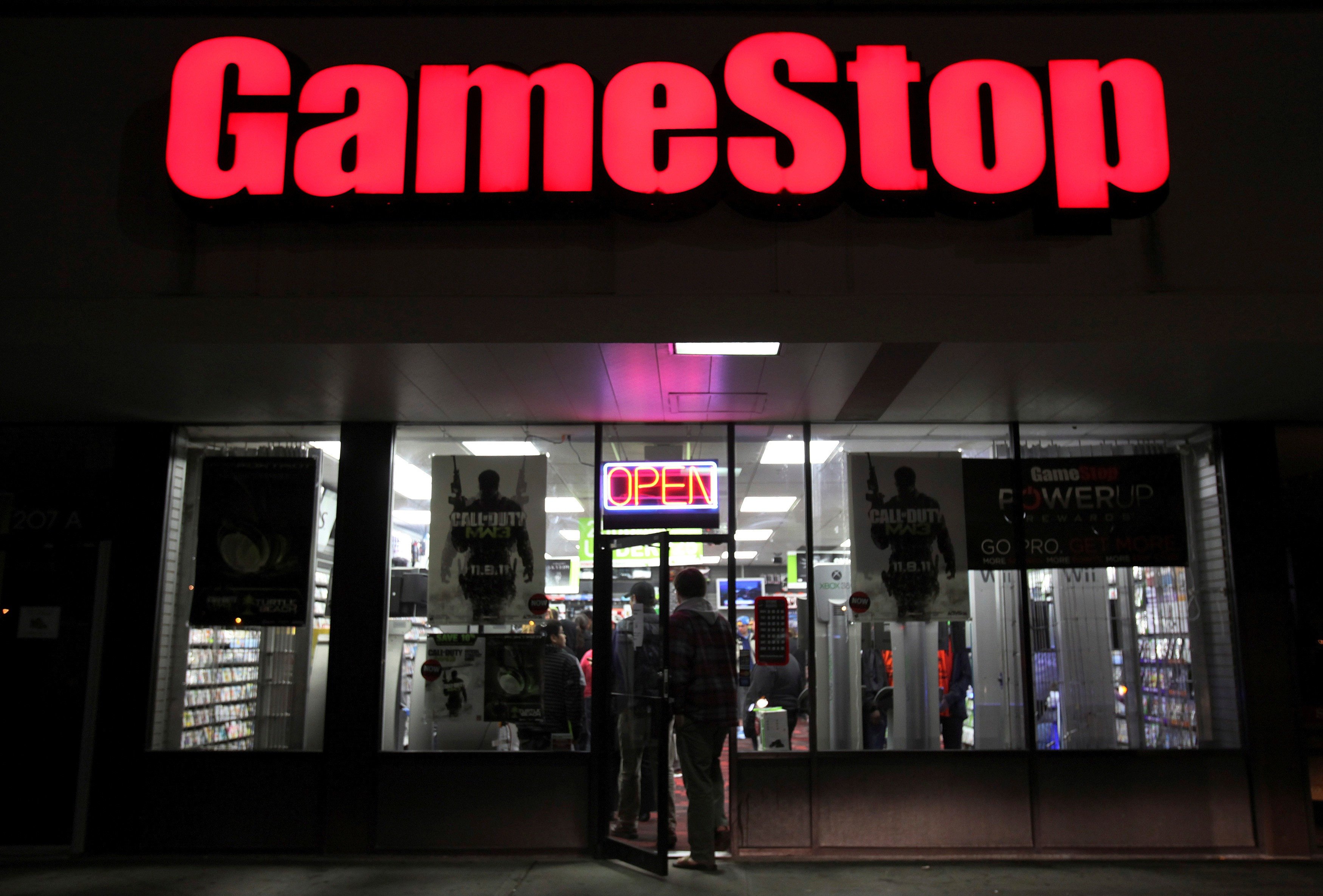 GameStop Shares Fall As Video Game Retailer Faces Competition Weak Spending 48312