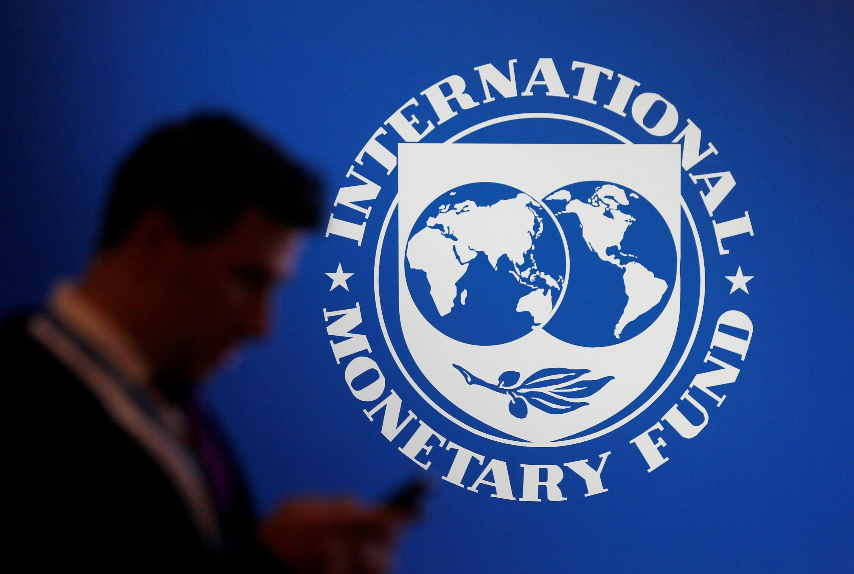 Pakistan IMF Discussing New Multibilliondollar Programme Says Finance Czar 49078