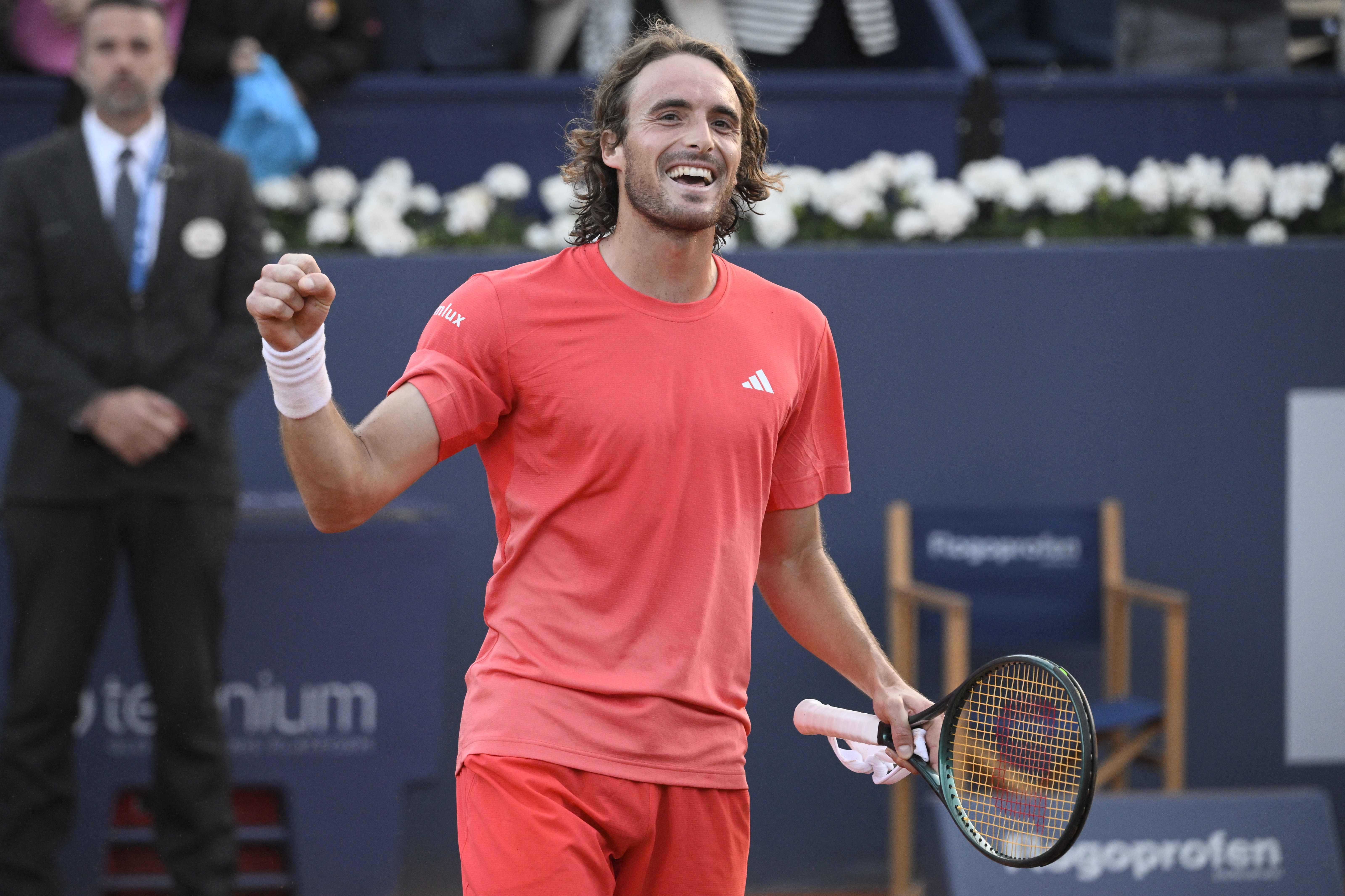 Tsitsipas Saves Two Match Points To Reach Barcelona Semifinals 49264