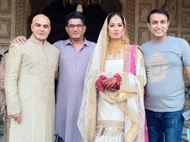 Actor And Supermodel Jiah Ali Ties The Knot 668