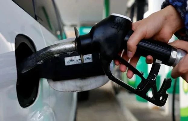 Petrol Price Kept Unchanged At Rs26545 Per Litre For The Next Two Weeks 74395