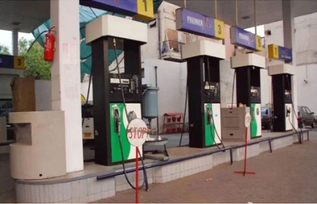 Petrol Prices Expected To Drop By Up To Rs636 Per Litre From December 1 74563