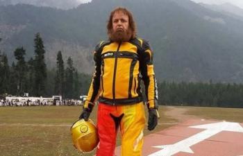 Pakistans Sultan Golden Makes History With Reverse Driving Feat 74737