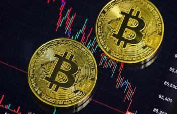 Bitcoin Dips Below 70000 Amid Gold Demand And Economic Worries 75417