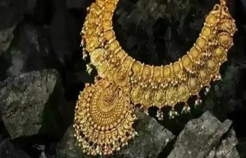 Gold Price Jumps Rs13300 Per Tola In Pakistan 75740