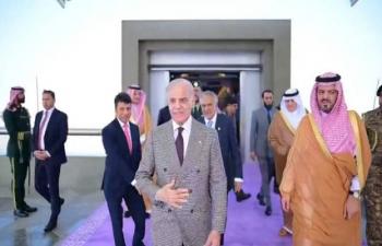 Prime Minister Arrives In Saudi Arabia On Emergency Visit As Middle East Tensions Escalate 75871