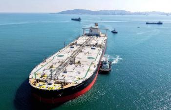 Oil Holds Near 100 As Iran War Rages 75912