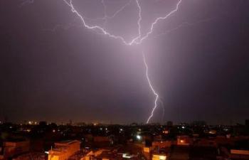 Temperatures Drops As Rain Thunderstorms Hit Several Sindh Cities 75950