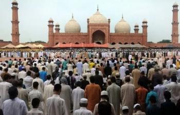 Akistan Celebrates Eid Ul Fitr With Prayers For Unity Peace Amid Mideast Conflict 75991