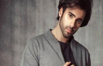 Ameer Gilanis Zanjeerain Avatar Receives Wide Praise 76246