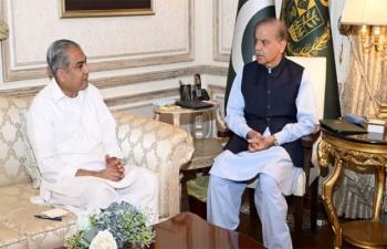 PM Shehbaz Interior Minister Discuss Prevailing Situation In Country 76289