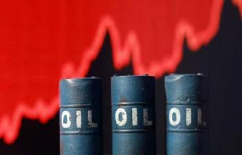Oil Surges Over 7 As IranUS Naval Flareup Unsettles Markets 76294