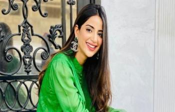 Celebs Gush Over Saboor Aly Unveils Dramatic New Hair Transformation 76338