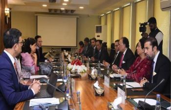 Aurangzeb Lauds World Bank Groups Continued Partnership With Pakistan 76559