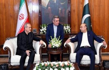 Pakistan Iran Vow To Strengthen Bilateral Relations 76660