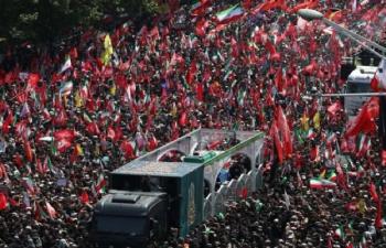 Massive Crowds Fill Tehran For Khamenei Funeral Procession 76718
